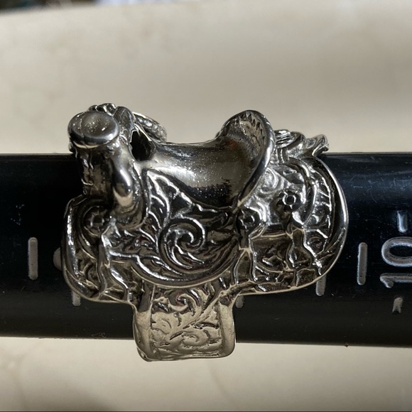 Vintage Western Horse Saddle Ring - Picture 4 of 8